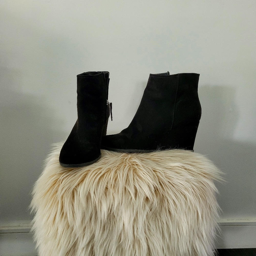 Black Suede Platform Boots, dv8 Dolce Vita